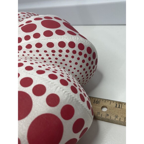 YAYOI KUSAMA 'Dots Obsession' Soft plush Pumpkin Sculpture White w/ Red - Picture 11 of 12